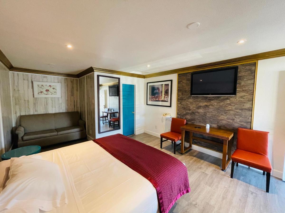 Hotel Casa Blanca &