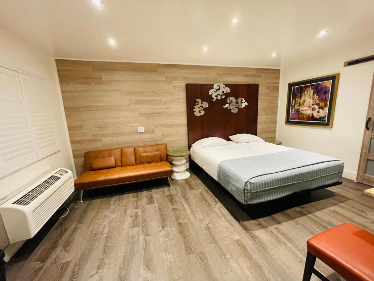 Hotel Casa Blanca & 4*