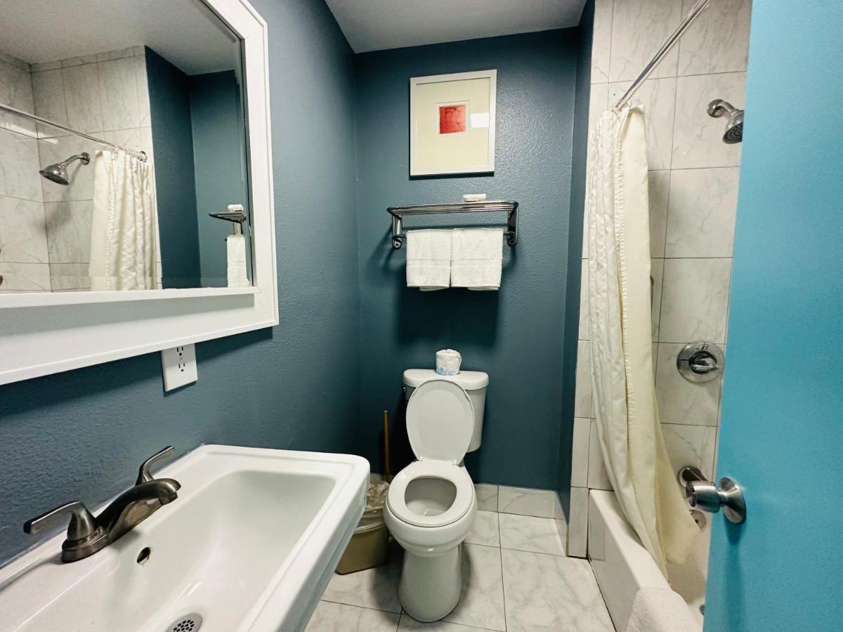 Casa Blanca & 4* Whittier