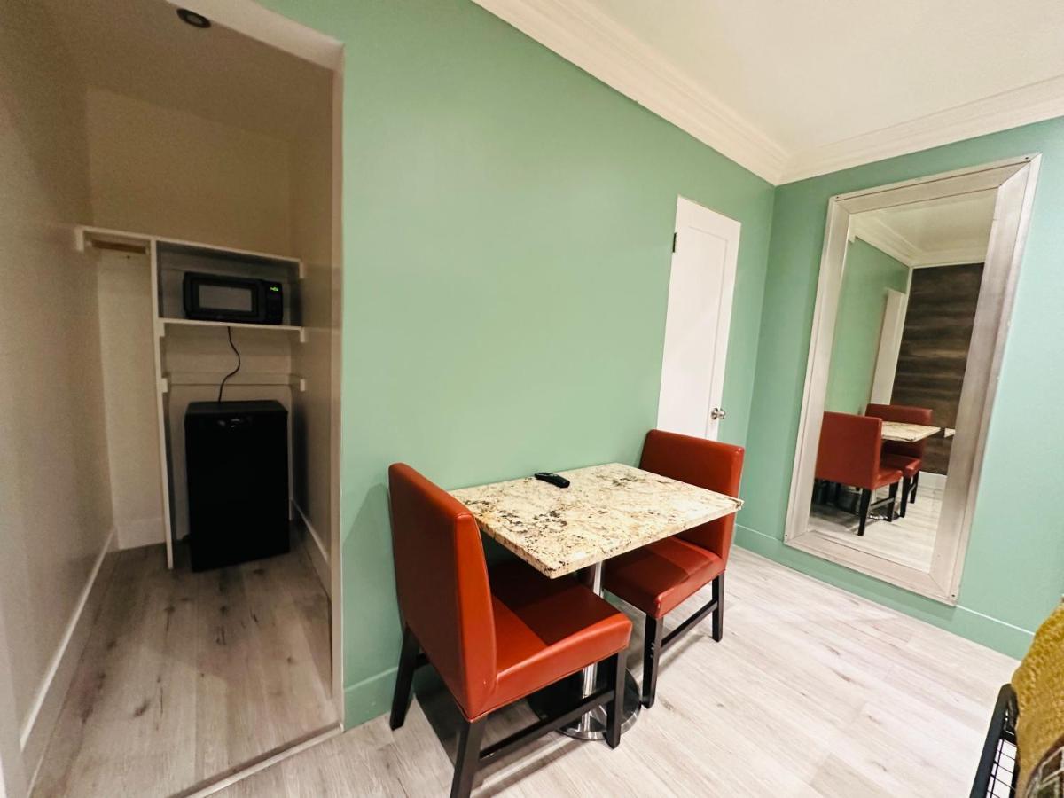 Casa Blanca & Hotel 4*