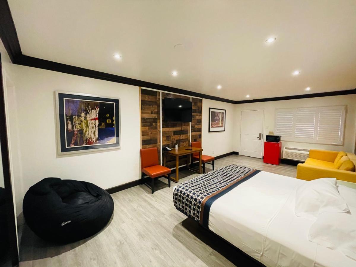 Casa Blanca & Hotel